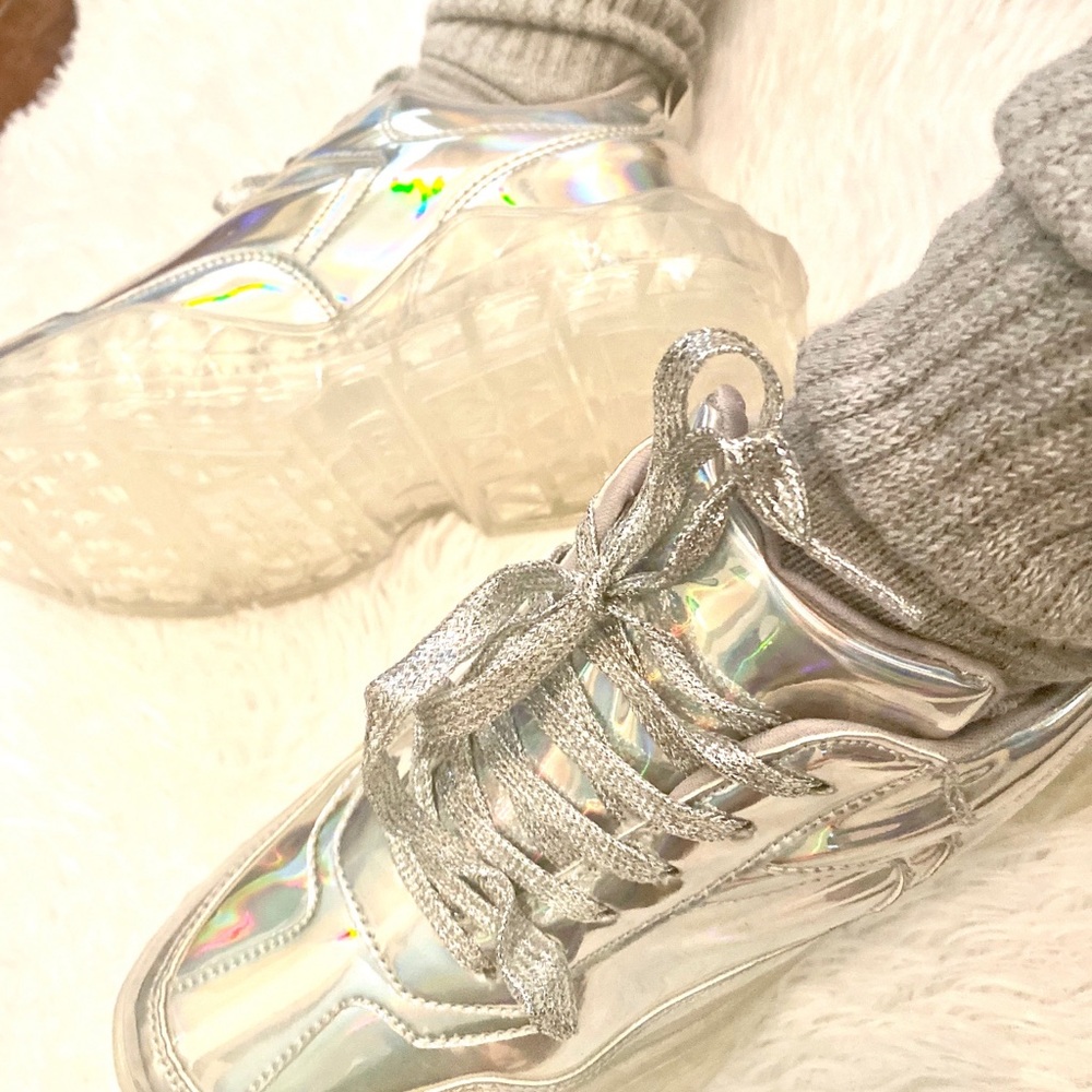 Translucent geometrical sneakers (silver)